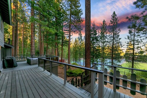 Luxury North Lake Retreat lx81