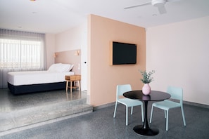 Suite, Patio