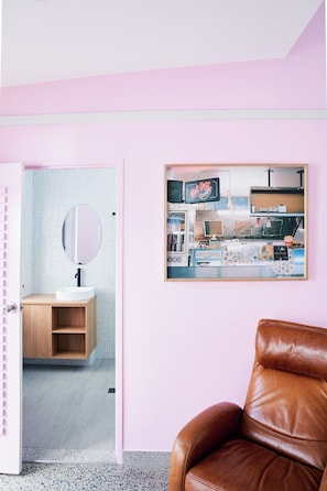 Standard Twin Room, Patio | In-room safe, free WiFi - The Mysa Motel (Palm Beach)