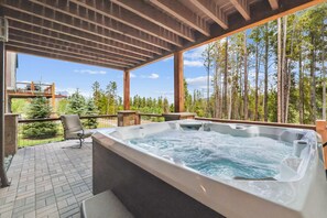 Bain à remous extérieur