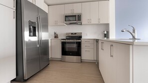 Apartment, 1 Bedroom | Private kitchen