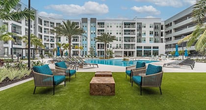 Landing Apartments - Cape Coral