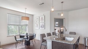 Apartment, 1 Bedroom | Private kitchen