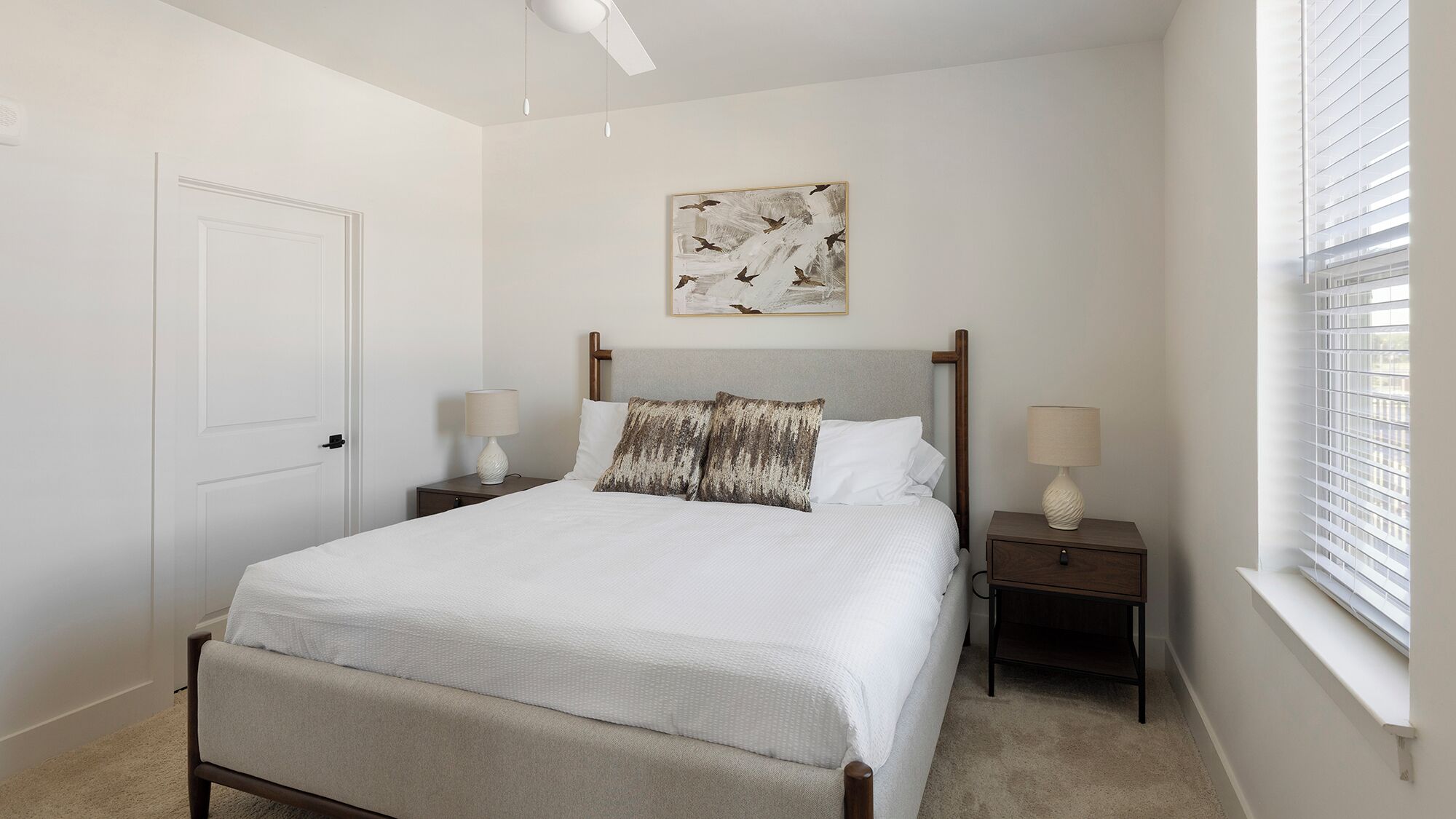 بديكورات فريدة لكل غرفة وطراز فريد لكل وحدة ومكتب