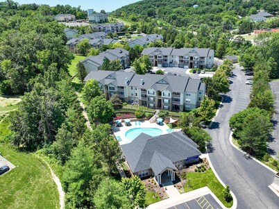 Landing Apartments - Eureka