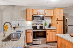 Apartment, 2 Bedrooms (QueenBed) | Private kitchen | Full-size fridge, microwave, oven, stovetop