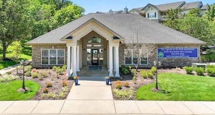Landing Apartments - Eureka