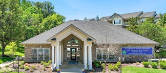 Landing Apartments - Eureka