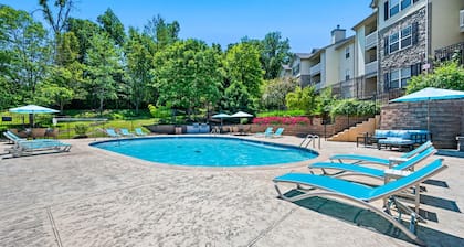 Landing Apartments - Eureka