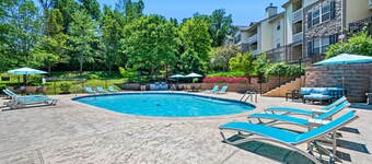 Landing Apartments - Eureka