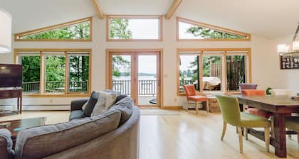 Lyman Fireside Lake House with Game Room