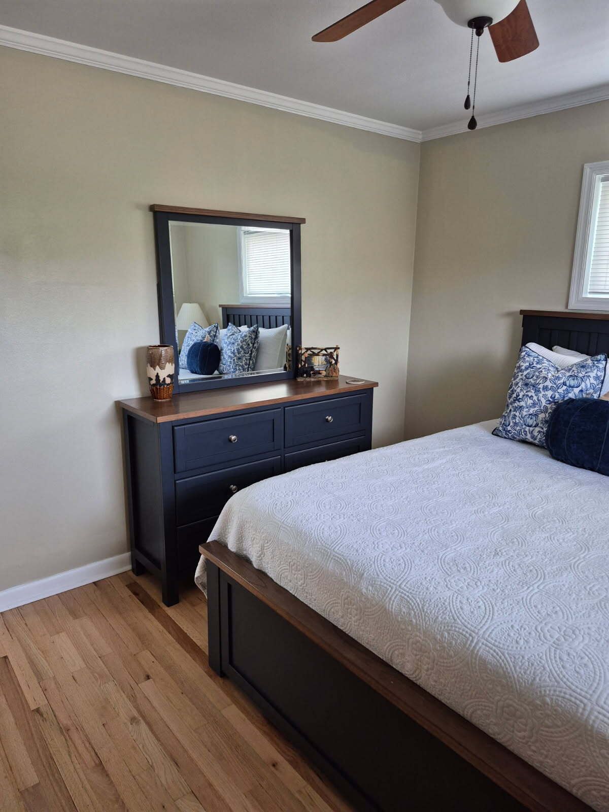 2 slaapkamers, een strijkplank/strijkijzer, gratis wifi, beddengoed