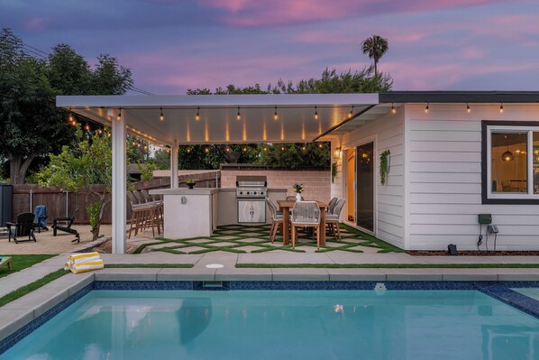 Outdoor pool, a heated pool