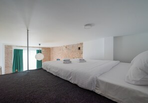 Bügeleisen/Bügelbrett, WLAN, Bettwäsche