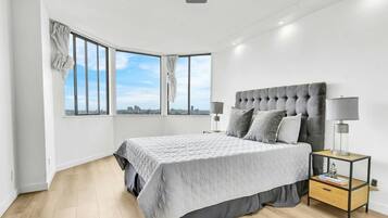 2 bedrooms, internet, bed sheets