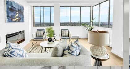 Cozy, Modern 2 bedroom condo in Burnaby