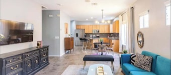 Stylish 3BR/2BA in Gated Community-Walk to Westgate Entertainment District!