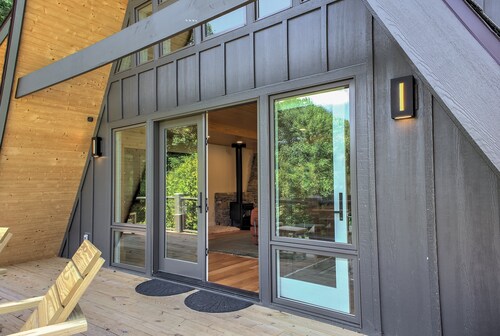 The Sugar Creek Chalet