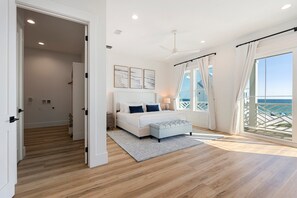 5 bedrooms, iron/ironing board, WiFi, bed sheets