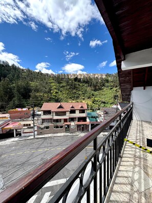 Property grounds - Vista & Relax House a few kilometers from the historic center of Quito. (Quito)