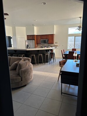 Interior - The Outlaw Hideaway (Desert Hot Springs)