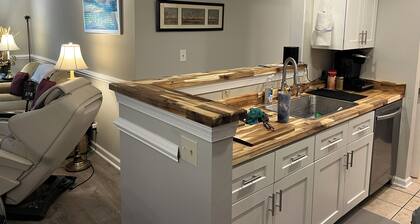 Convenient 3 bed 2 bath condo near Memorial Park, Five-points, & UGA in Athens
