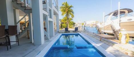 Piscine extérieure, piscine chauffée