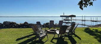 4-bedroom house in peaceful Fond du Lac with AC
Beautiful Lakefront property