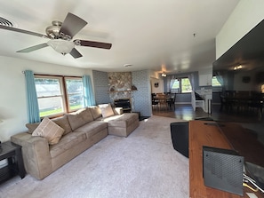 تلفزيون، مدفأة