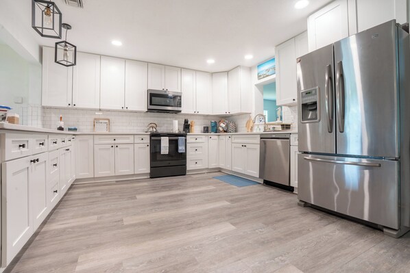Microwave, oven, stovetop, dishwasher