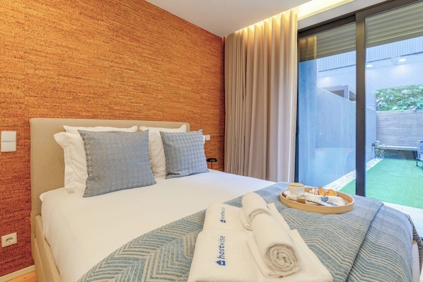 1 chambre, fer et planche à repasser, Wi-Fi gratuit, draps fournis