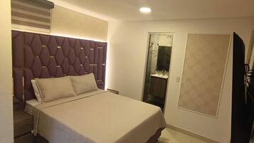 Blackout curtains, free WiFi