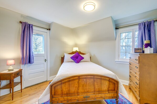 3 chambres, fer et planche à repasser, accès à Internet, literie fournie