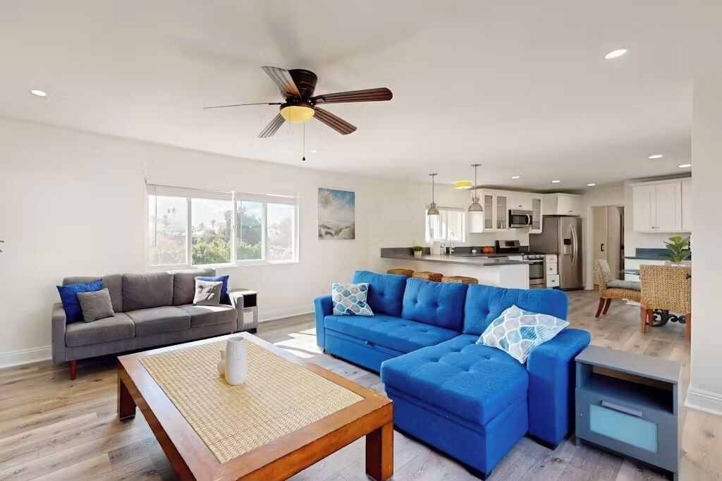 Smart-TV, videospill, DVD-spiller og bøker