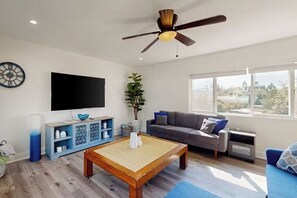 Smart TV, video games, DVD player, books