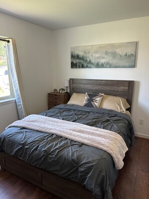 2 bedrooms, free WiFi, bed sheets, wheelchair access
