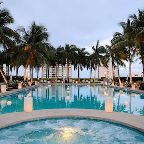 2 outdoor pools, pool umbrellas, sun loungers