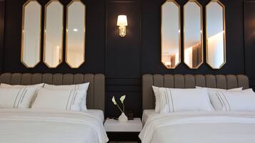 Suite estudio Royal, varias camas, para no fumadores, baño privado | Edredón, escritorio, espacio para trabajar con laptop y wifi gratis