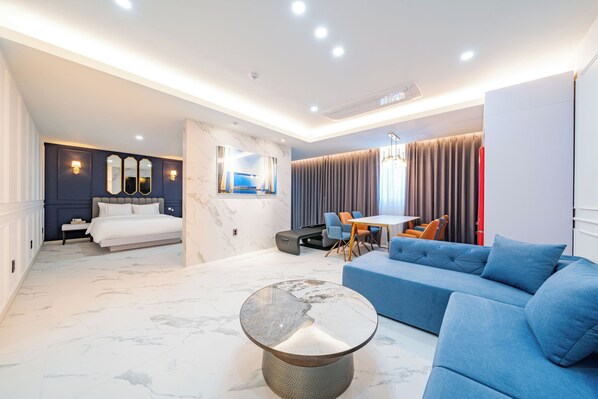 Royal Studio Suite, Multiple Beds, Non Smoking, Private Bathroom | Living area | 75-inch LCD TV with digital channels, heated floors