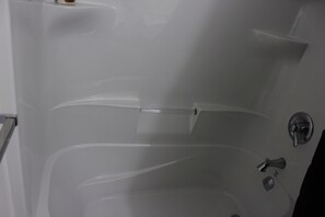 Handtücher, Seife, Toilettenpapier