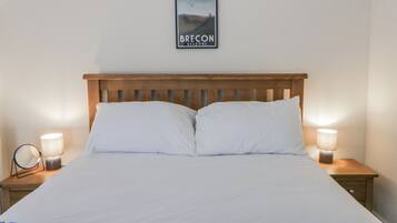 Cottage | 3 bedrooms, individually decorated, individually furnished, free WiFi
