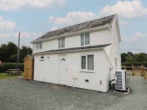 Exterior - Glandwr House (Llandrindod Wells)