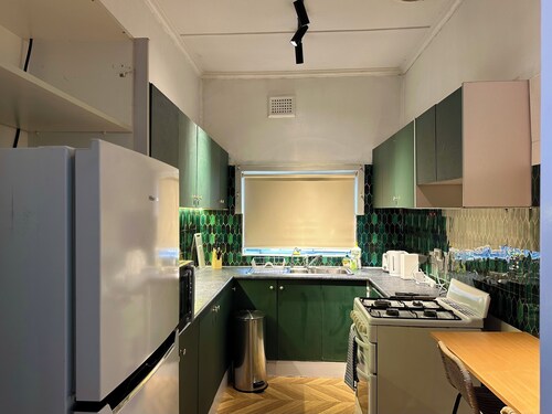 Modern Vintage King-Size Rooms