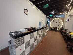 Lobby sitting area - Carnarvon Heritage Lodge (George Town)