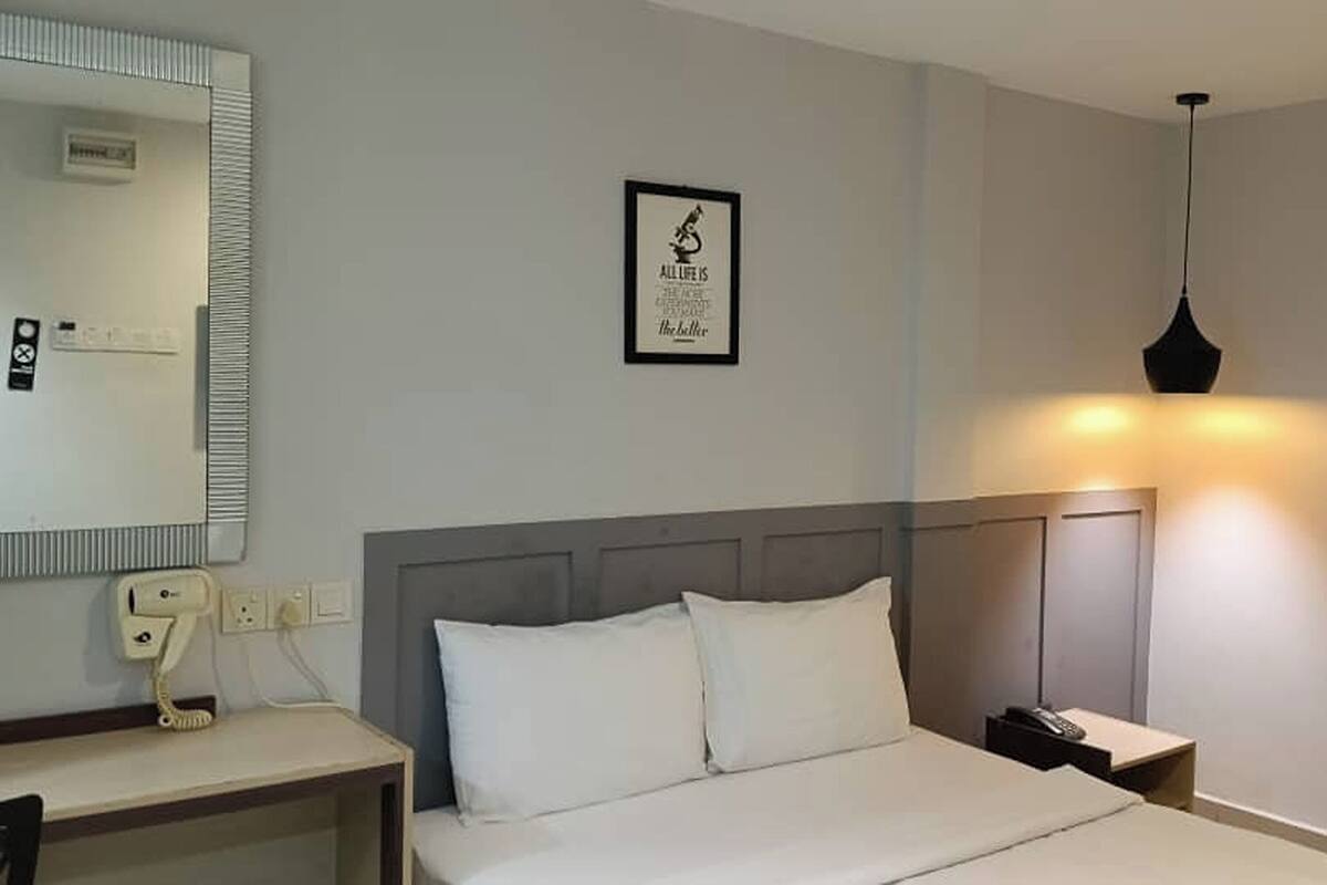 Standard Double Room, 1 Queen Bed | Desk, iron/ironing board (on request), WiFi (free), bed sheets