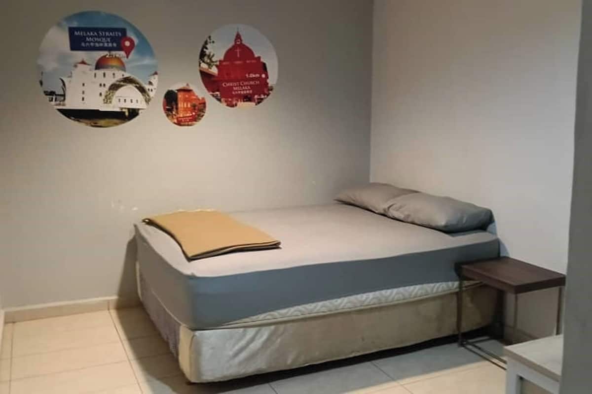 Desk, free WiFi, bed sheets