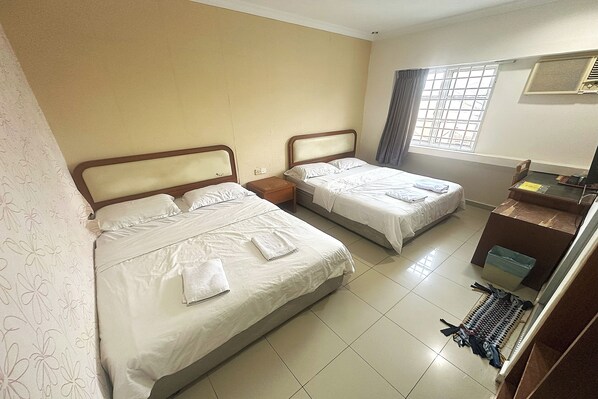 Family Room | Meja, katil lipat simpan/tambahan, Wi-fi percuma, cadar katil