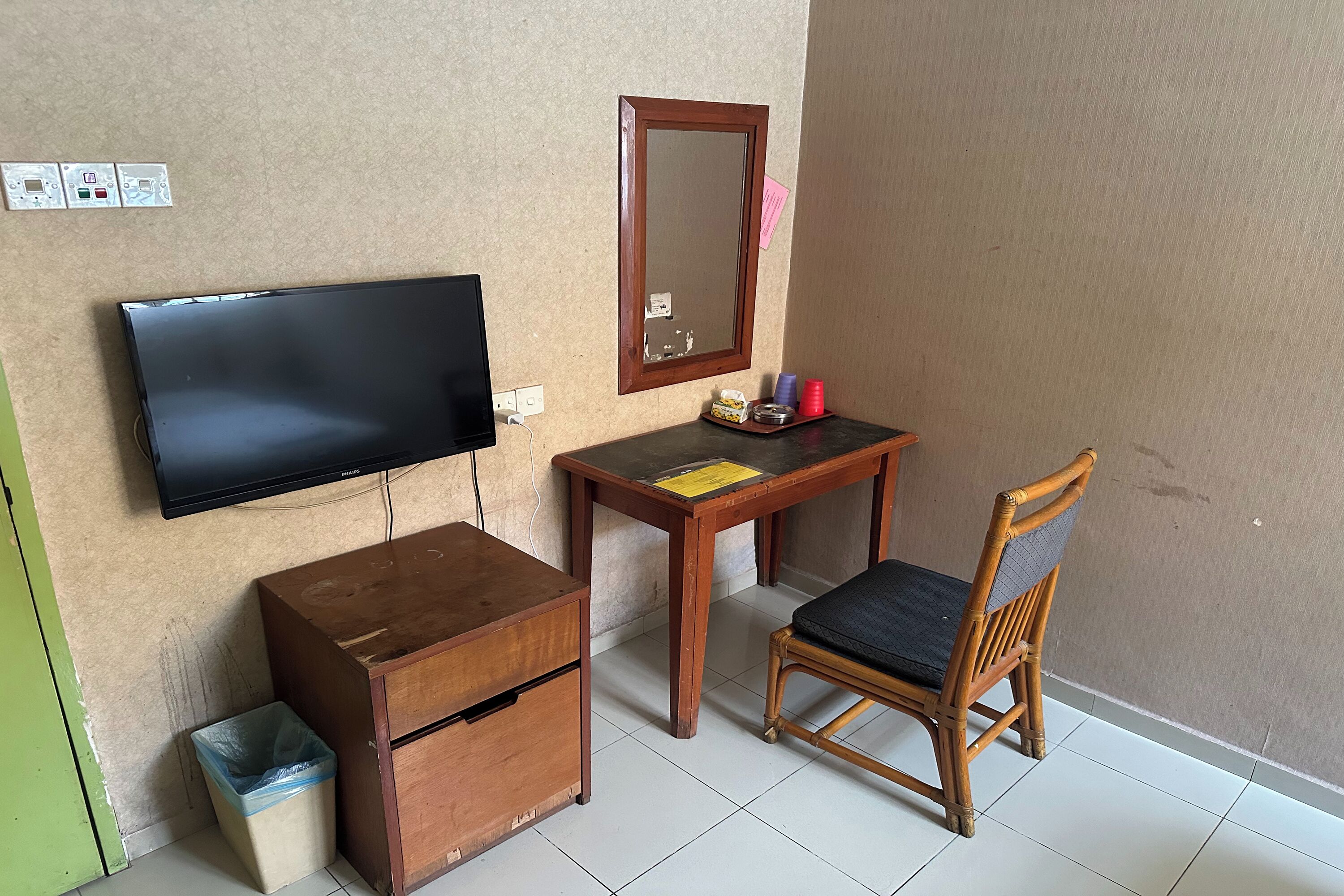 标准房, 1 张大床 | 办公桌、折叠床/加床（额外收费）、免费 WiFi、床单