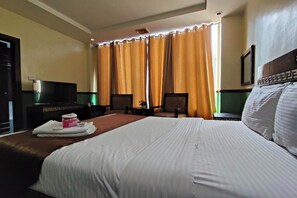 Caja de seguridad en la habitación, escritorio y wifi gratis