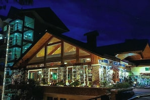 Exterior - Ridgewood Hotel Baguio Near The Mansion (Baguio)